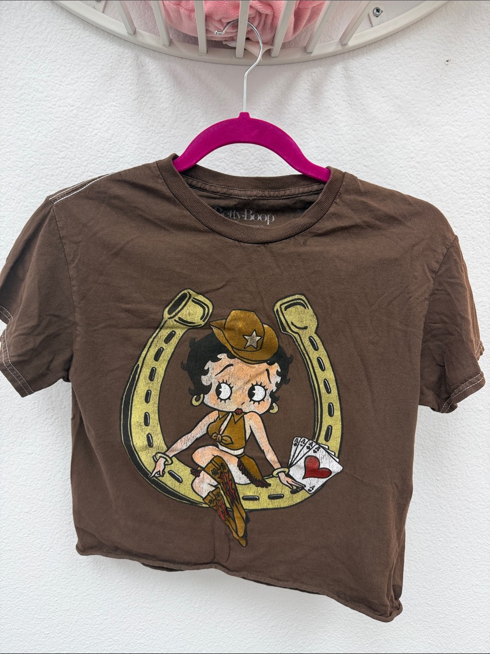 Betty Boop Brown Cropped Graphic Tee with Gold Horseshoe